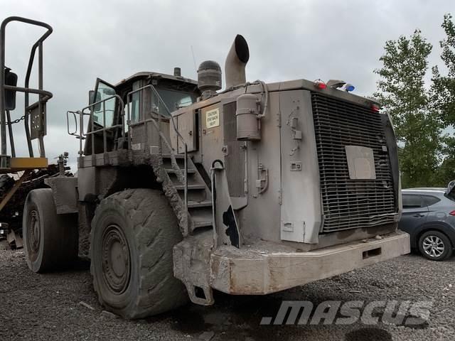 CAT 988K Kolesni nakladalci