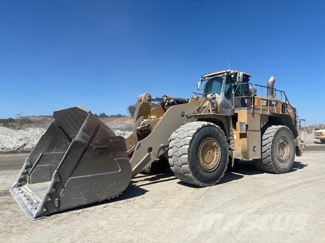 CAT 988K Kolesni nakladalci