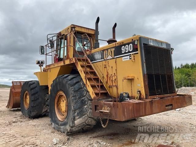 CAT 990 Kolesni nakladalci