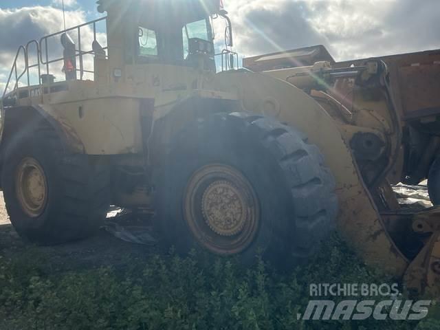 CAT 990H Kolesni nakladalci