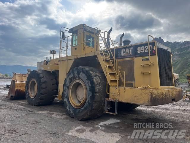 CAT 992D Kolesni nakladalci