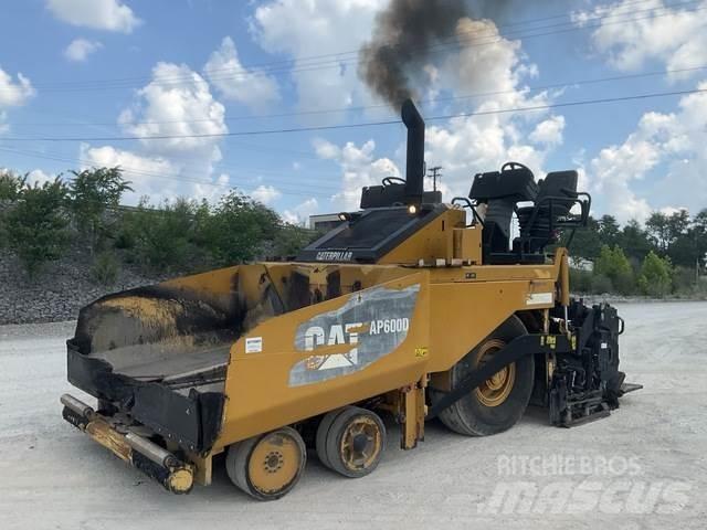CAT AP-600D Asfaltni finišerji
