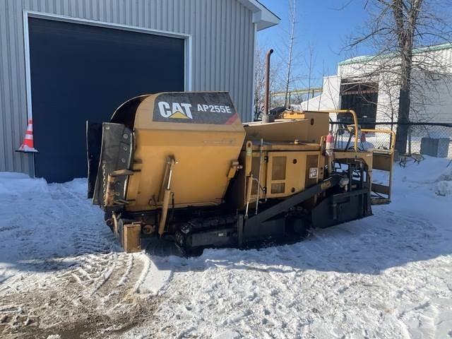 CAT AP255E Asfaltni finišerji