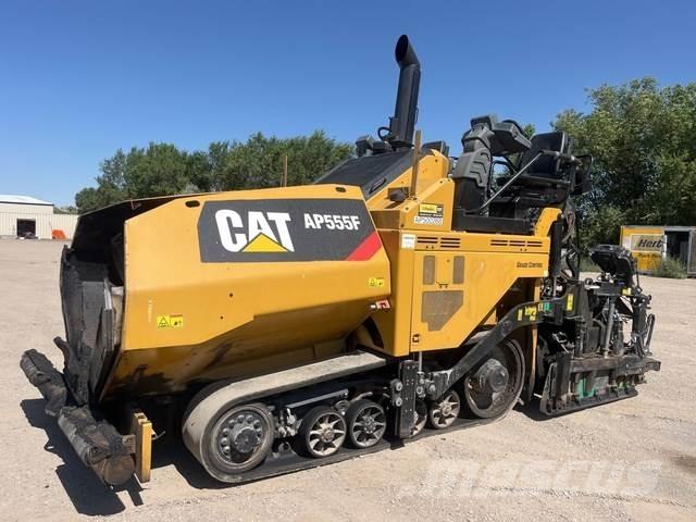 CAT AP555F Asfaltni finišerji