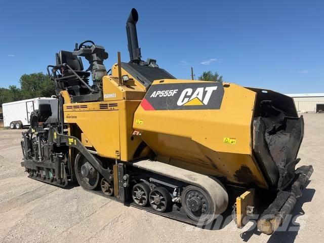 CAT AP555F Asfaltni finišerji