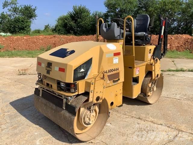 CAT CB24 Dvojni valjarji