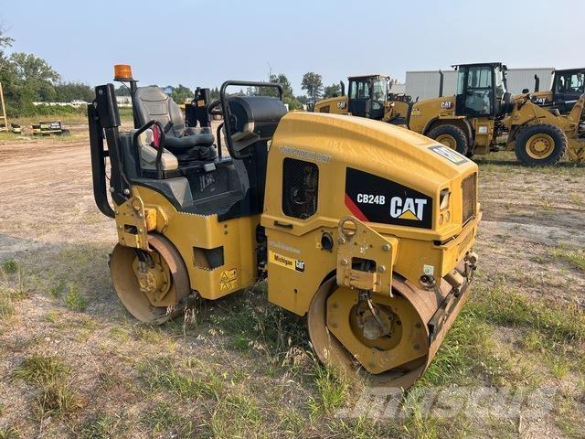 CAT CB24B Dvojni valjarji