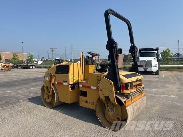 CAT CB34 Dvojni valjarji