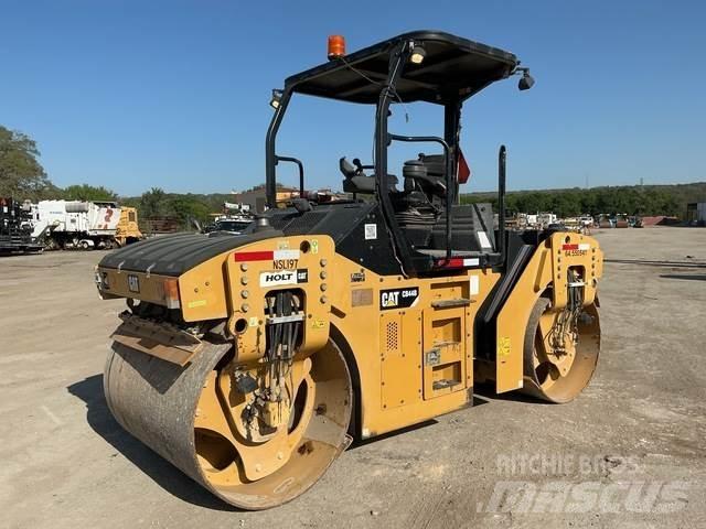 CAT CB44B Dvojni valjarji