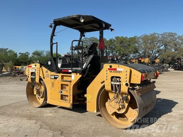 CAT CB44B Dvojni valjarji
