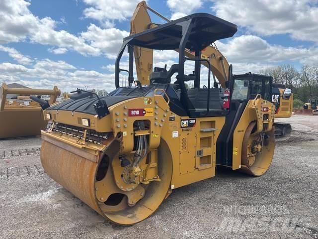 CAT CB66B Dvojni valjarji