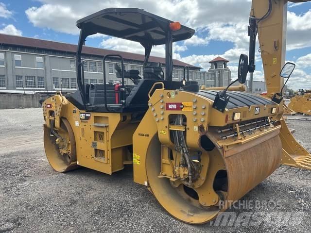 CAT CB66B Dvojni valjarji