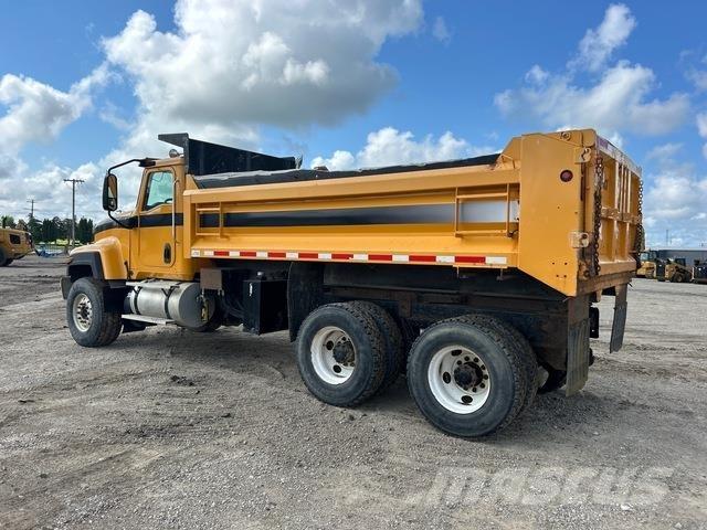 CAT CT681SG Kiper tovornjaki