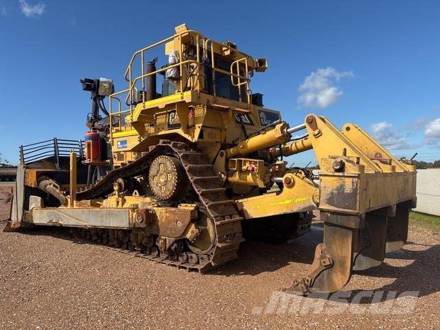 CAT D10T Buldožerji goseničarji