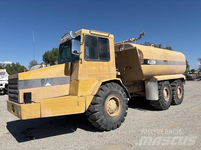 CAT D250 Tovornjaki za vodo