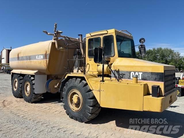 CAT D250 Tovornjaki za vodo