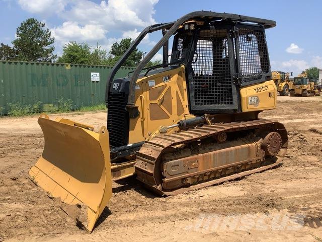 CAT D3 Buldožerji goseničarji