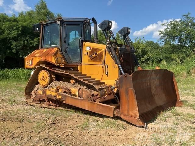 CAT D5 Buldožerji goseničarji