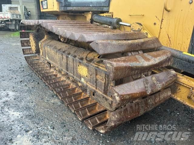 CAT D5K2 LGP Buldožerji goseničarji