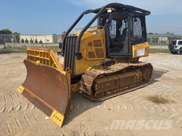 CAT D5K2 XL Buldožerji goseničarji