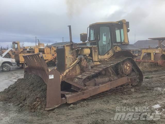 CAT D6 Buldožerji goseničarji