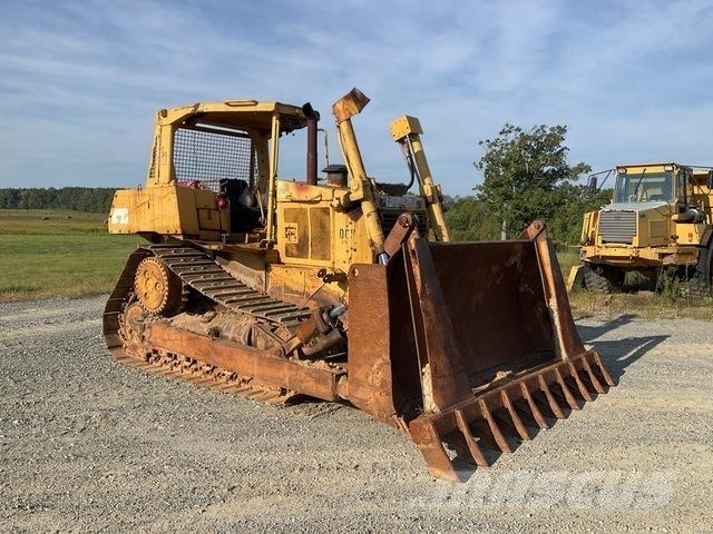 CAT D6H Buldožerji goseničarji