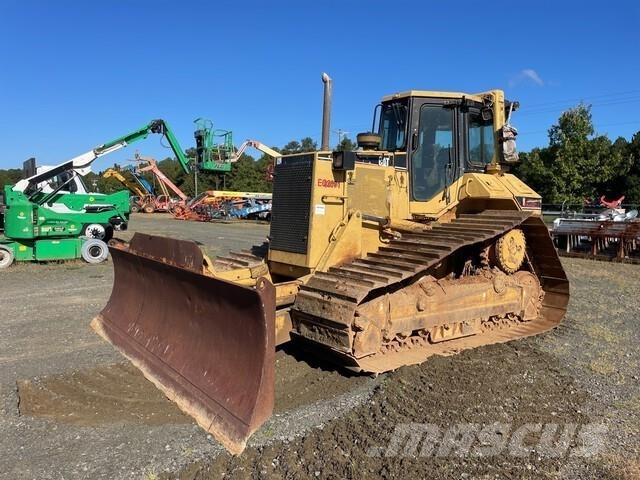CAT D6M LGP Buldožerji goseničarji