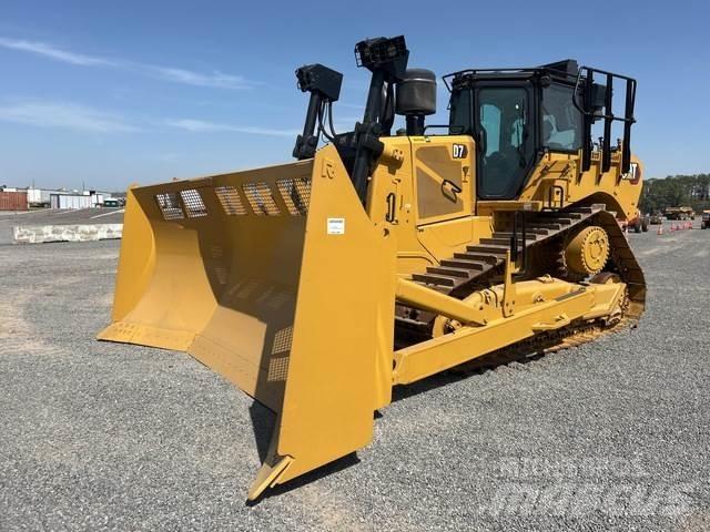 CAT D7 Buldožerji goseničarji
