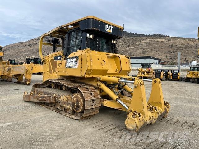 CAT D7E Buldožerji goseničarji