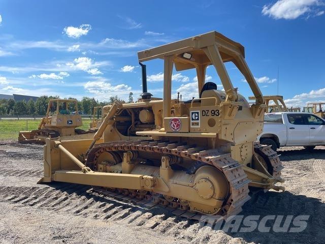 CAT D7G Buldožerji goseničarji