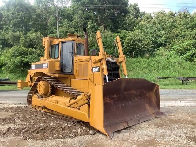 CAT D7H Buldožerji goseničarji