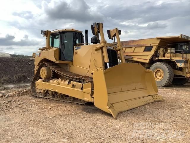 CAT D8T Buldožerji goseničarji