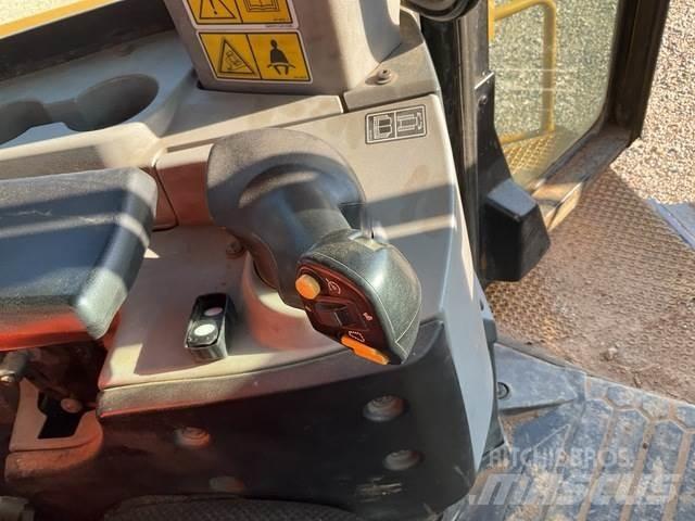 CAT D8T Buldožerji goseničarji