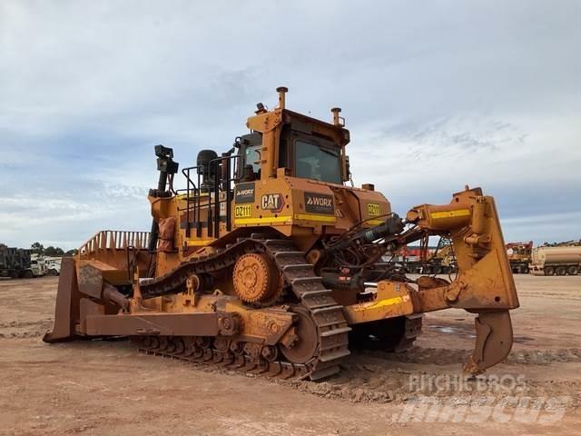 CAT D9 Buldožerji goseničarji