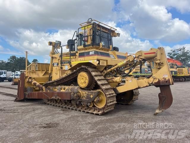 CAT D9T Buldožerji goseničarji