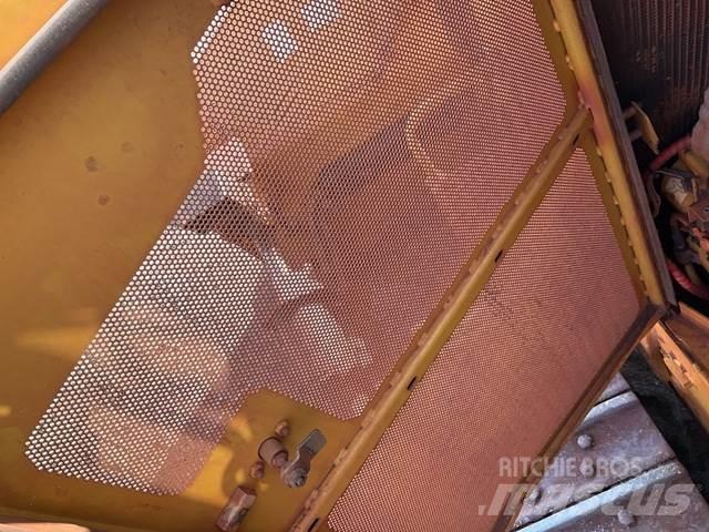 CAT D9T Buldožerji goseničarji