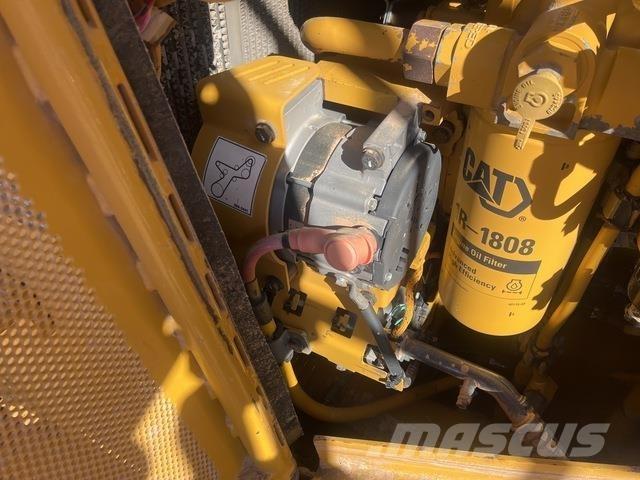 CAT D9T Buldožerji goseničarji