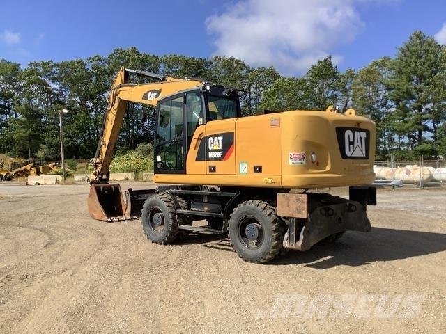 CAT M320F Bagri na kolesih
