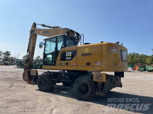 CAT M322F Bagri na kolesih