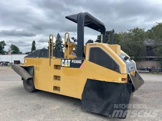 CAT PS-360C Kolesni valjarji s pnevmatikami