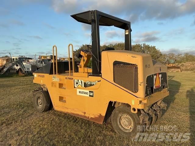 CAT PS150C Kolesni valjarji s pnevmatikami