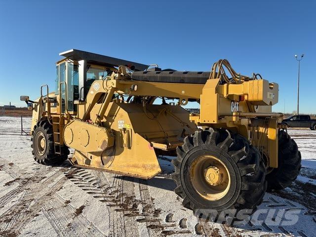 CAT RM-500 Kompaktorji tal