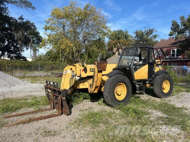 CAT TH560B Teleskopski viličarji