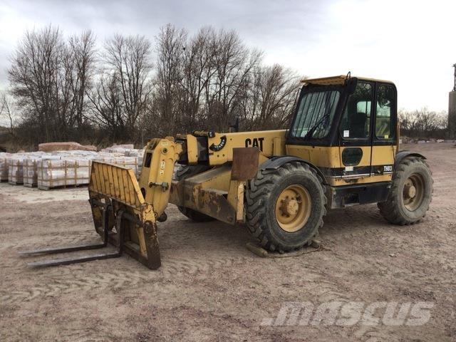 CAT TH83 Teleskopski viličarji