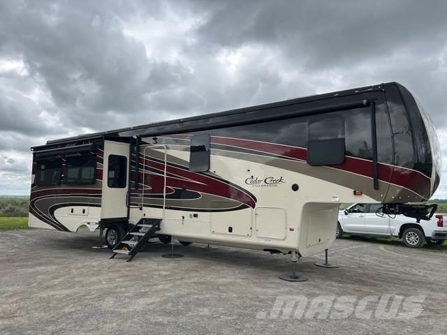  Cedar Creek Druge prikolice