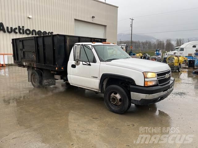 Chevrolet 3500 Tovornjaki s kesonom/platojem