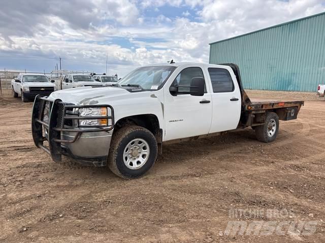 Chevrolet 3500 Tovornjaki s kesonom/platojem