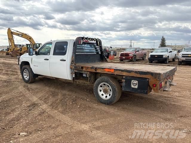 Chevrolet 3500 Tovornjaki s kesonom/platojem