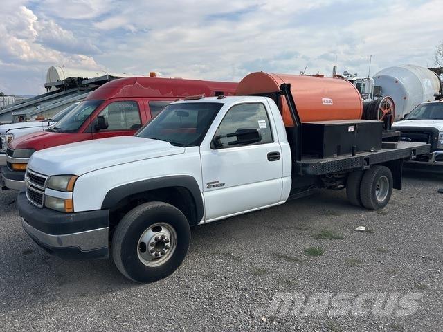 Chevrolet 3500 Tovornjaki s kesonom/platojem