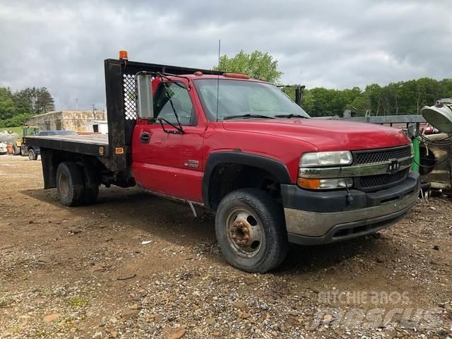 Chevrolet 3500 Tovornjaki s kesonom/platojem